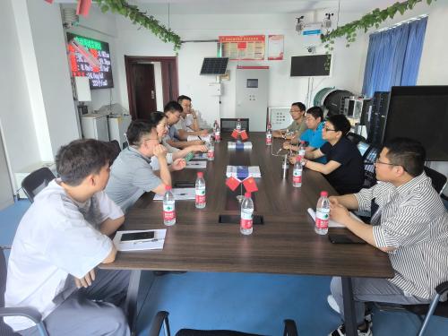 邯鄲科技局局長(zhǎng)安鳳玲率隊(duì)調(diào)研河北飛夢(mèng)電子科技有限公司